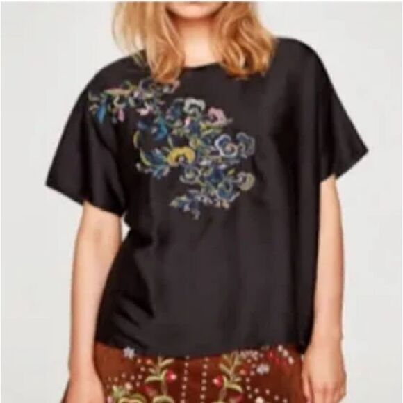 Zara Black Floral Embroidered Combined Fabric Short Sleeve T Shirt. Size Small. - Picture 2 of 7